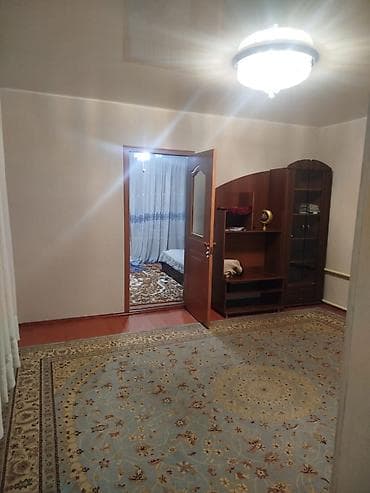 Аренда домов: Продаётся частный дом с благоустроенным двором и садом. Свет 3 — 5