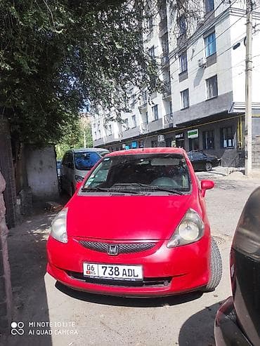 Honda Jazz: 2004 г., 1.3 л, Механика, Хэтчбэк