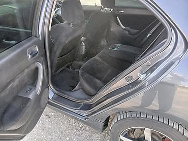 audi q3: Honda Accord: 2003 г., 2 л, Типтроник, Бензин, Седан — 8