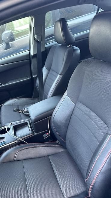 Toyota Camry: 2017 г., 2.5 л, Автомат, Газ, Седан — 5