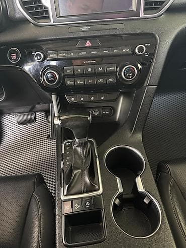 bmw 225: Kia Sportage: 2017 г., 2 л, Дизель, Кроссовер — 8