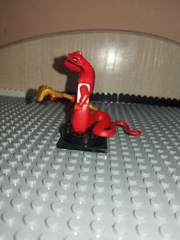 деревянный домик: Минифигурка змеи из серии Lego Ninjago. Красная змея со стилизованным — 2