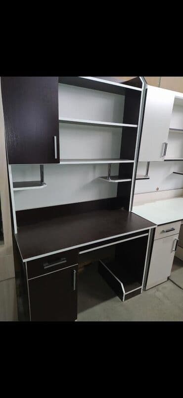 компьютеный стол: Новый компьютерный стол со шкафчиком из российкого ламината В наличии — 3