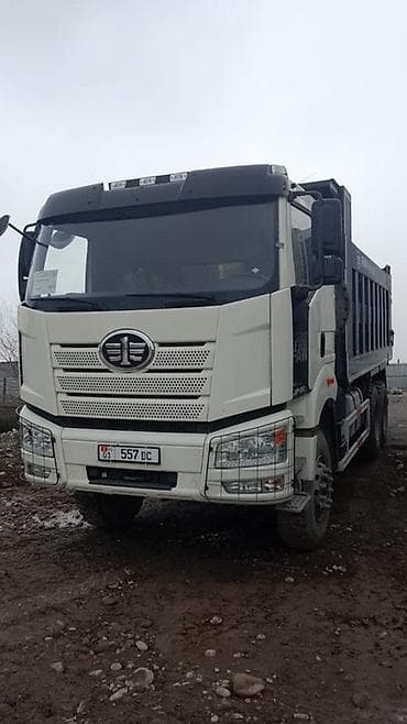 Транспорт: FAW : 2025 г., Механика, Дизель — 2