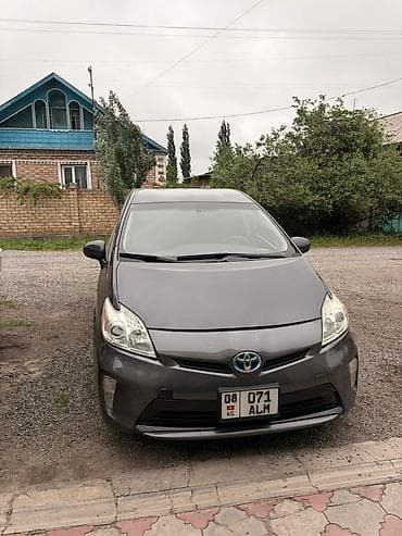 toyota prius 2013: Toyota Prius: 2013 г., 1.8 л, Вариатор, Бензин, Хэтчбэк — 1
