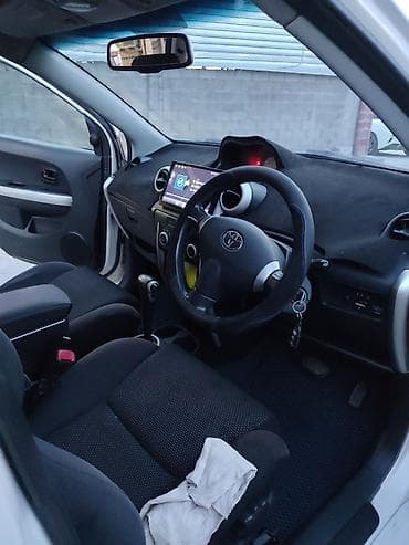 kia ev3: Toyota Ist: 2003 г., 1.3 л, Автомат, Бензин — 10