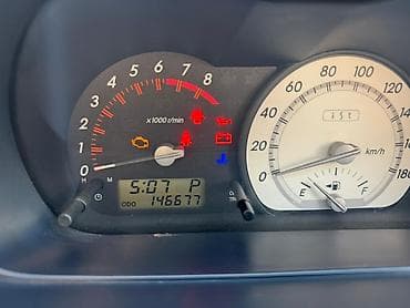 corolla spacio: Toyota Ist: 2003 г., 1.3 л, Автомат, Бензин, Хэтчбэк — 8