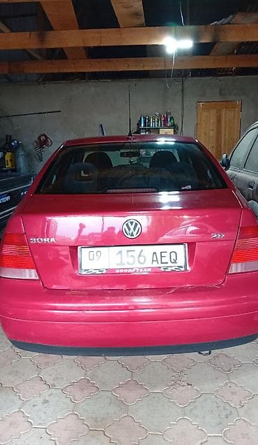 Volkswagen Bora: 2000 г., 2 л, Автомат, Бензин, Седан — 2