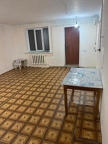 арена квартир: Сдаётся полдома с отдельным входом, двором! -2 больших комнат (50 квм) — 3