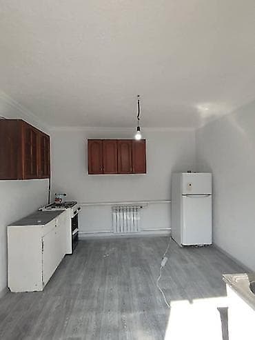 3: Ж\М Ала-Тоо Сдается 3-х ком дом Времянка Площадь: 45м2 Площадь — 2