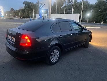 octavia: Skoda Octavia: 2013 г., 1.6 л, Автомат, Бензин, Лифтбек — 4