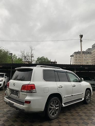 обмен на 570: Lexus LX: 2012 г., 5.7 л, Автомат, Газ, Внедорожник — 2