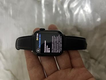 Смарт-часы в стиле Apple Watch с кожаным ремешком (черный) -