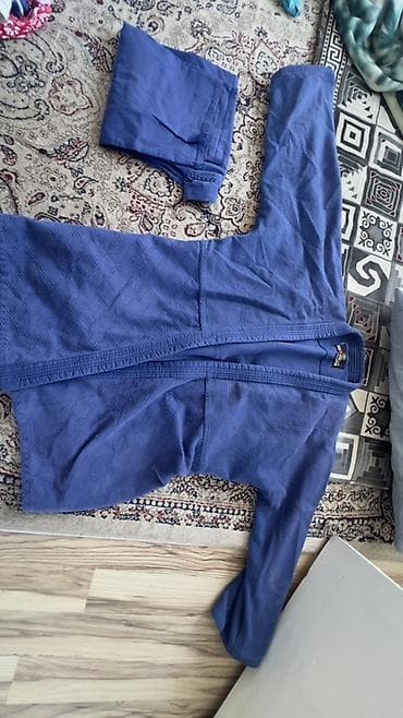 Мужской спортивный костюм, Б/у, цвет - Синий, Платная доставка, Самовывоз