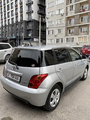 Toyota Ist: 2004 г., 1.3 л, Автомат, Бензин, Хэтчбэк — 4