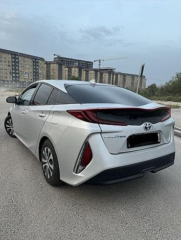 prius: Toyota Prius: 2019 г., 1.8 л, Автомат, Гибрид, Хэтчбэк — 4