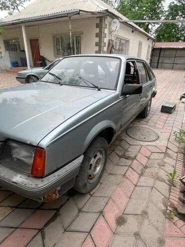 купить диски штампованные r15: Opel Ascona: 1987 г., 1.5 л, Механика, Бензиновая, Хэтчбэк — 2
