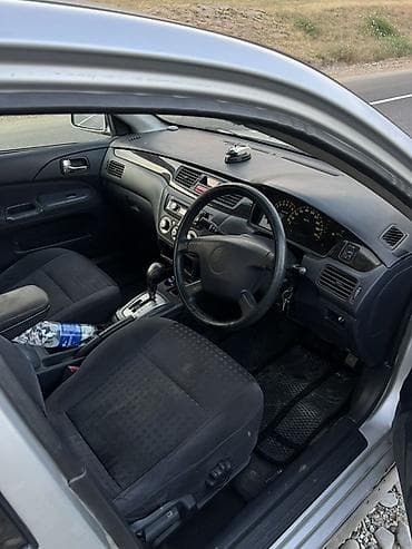 авто в такси: Mitsubishi Lancer: 2000 г., 1.5 л, Автомат, Бензин, Седан — 6
