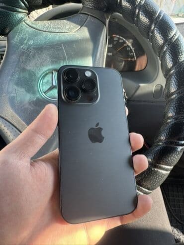 Apple iPhone: IPhone 14 Pro, Б/у, 256 ГБ, Черный, Зарядное устройство, 78 % — 1