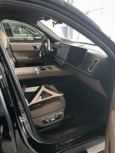 tesla pi: Lixiang L7: 2025 г., 1.5 л, Автомат, Электромобиль, Кроссовер — 6