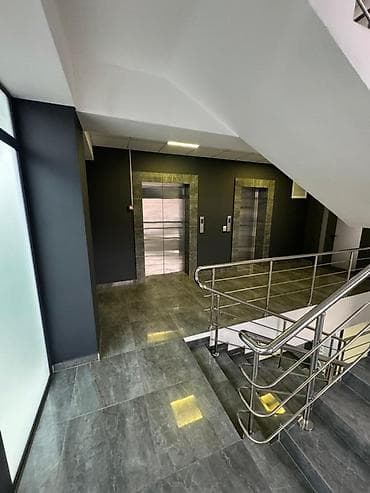 ала тоо дача: Кеңселерди ижаралоо, 50 м², Бизнес борборунда, 1-катар — 5