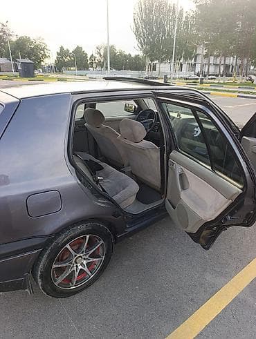 чехол на а3: Volkswagen Golf: 1993 г., 1.8 л, Автомат, Хэтчбэк — 5