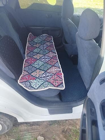 на сивик: Honda Civic: 2001 г., Автомат, Хэтчбэк — 4