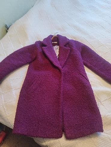 lining 38: Женское пальто из букле, цвет насыщенный фуксия/ягодный. Размер 46-48 — 2