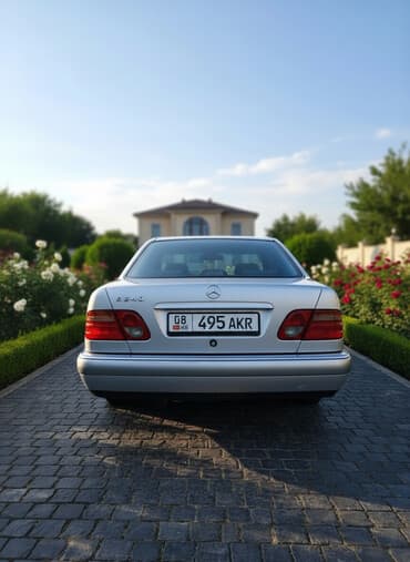 купить грузовой автомобиль с манипулятором бу: Mercedes-Benz E-Class: 1998 г., 2.4 л, Механика, Бензиновая, Седан — 1