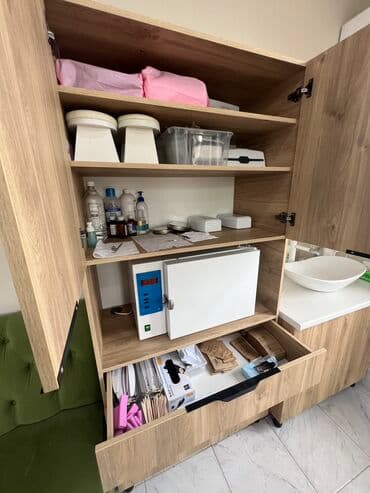 визажное кресло: Маникюрный стол Полки под лаки Лабораторный шкаф Шкаф под сухожар — 40