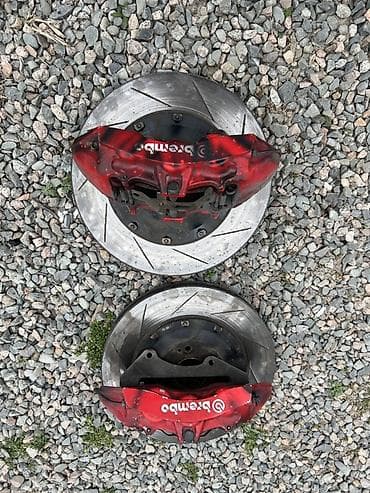 Тормозной комплект Brembo (передняя ось) Состав: - 2 передних