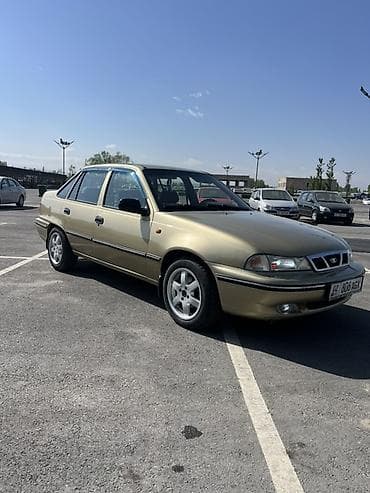 Daewoo Nexia: 2006 г., 1.6 л, Ручные, Бензин, Седан