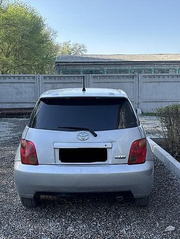 Продажа авто: Toyota Ist: 2003 г., 1.5 л, Автомат, Бензин, Хэтчбэк — 3