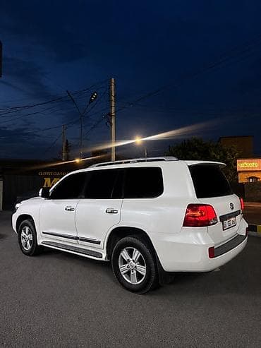 6: Toyota Land Cruiser: 2013 г., 4.6 л, Автомат, Бензин, Внедорожник — 2