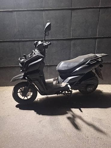 рх 450: Макси-скутер Tank, 150 куб. см, Бензин, Б/у — 2