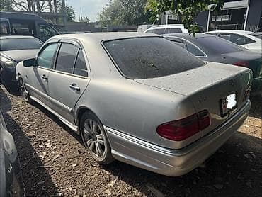 560 sec: Mercedes-Benz E-Class: 1997 г., 4.2 л, Автомат, Бензин, Седан — 6