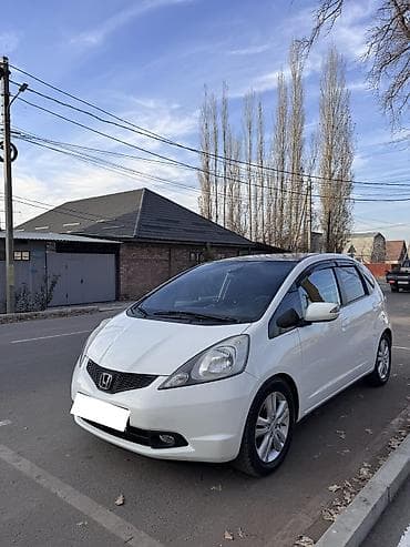 Honda Jazz: 2009 г., 1.4 л, Робот, Хэтчбэк at lalafo.kg Honda Jazz: 2009 г., 1.4 л, Робот, Хэтчбэк