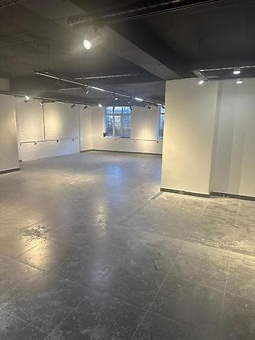 помещен: Аренда офисов, 130 м², В жилом комплексе, 1 линия, С отдельным входом, С отдельным сан узлом — 3