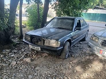 190: Mercedes-Benz 190: 1987 г., 2 л, Механика, Бензин, Седан — 9