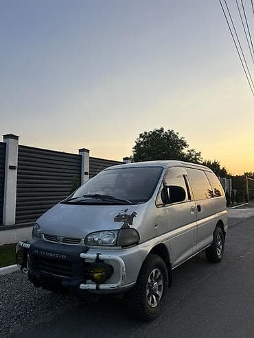 бампер мер 124: Mitsubishi Delica: 1996 г., 2.4 л, Автомат, Газ, Минивэн — 5