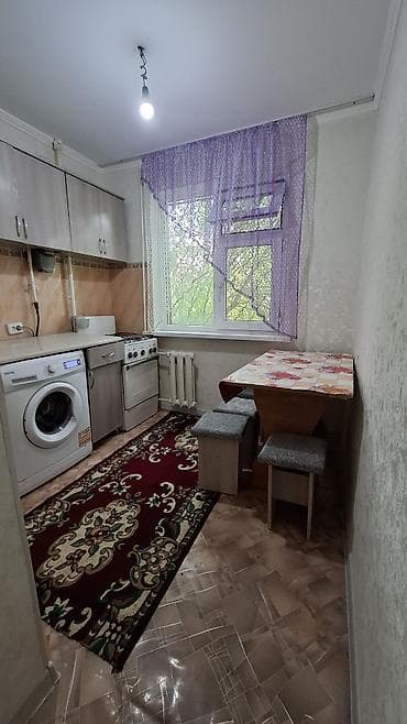Квартиры: 2 комнаты, Собственник — 8