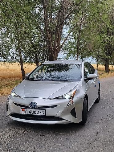 Унаа сатуу: Toyota Prius: 2017 г., 1.8 л, Вариатор, Гибрид, Хетчбек — 1