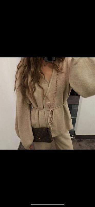 теплые вещи: Женский трикотажный костюм-двойка - Комплект: джемпер на запах + — 1