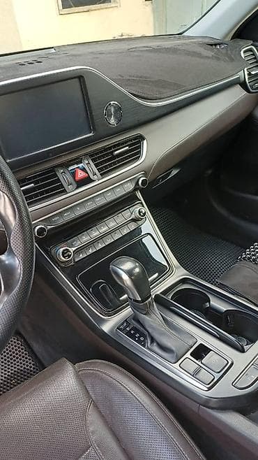 хунда: Hyundai Grandeur: 2018 г., 2.4 л, Автомат, Бензин, Седан — 10