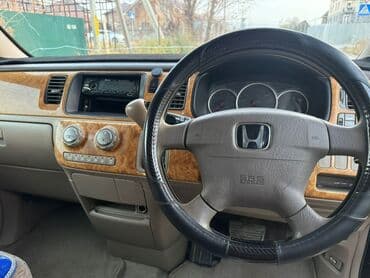 продается в рассрочку авто минивен степ вагон: Honda Stepwgn: 2002 г., 2 л, Автомат, Бензиновая, Минивэн — 2