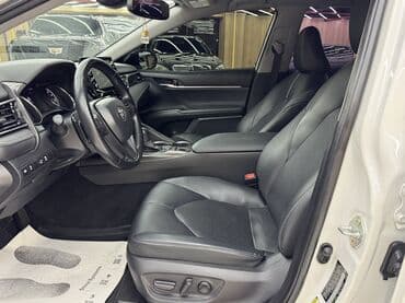 таета ноах: Toyota Camry: 2022 г., 2.5 л, Автомат, Гибрид, Седан — 10