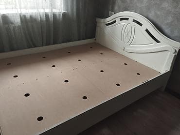 Керебеттер: Кровать двуспальная с высоким изголовьем в классическом стиле. - — 3