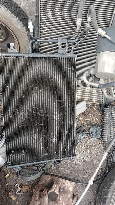 Оригинальный контрактный из Европы б/у радиатор кондиционера на Ауди