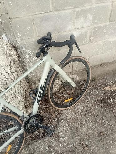 gt велосипед: Шоссейный велосипед, GT, Рама M (156 - 178 см), Б/у — 4