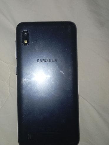 Техника и электроника: Смартфон Samsung Galaxy A10 масла 32 GB 2GB рам - Экран 6.2" — 2